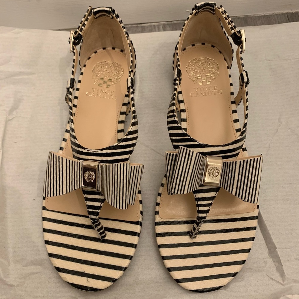 Vince Camuto Harmonia Black/Cream Striped Shiny Leather Bow Sandals